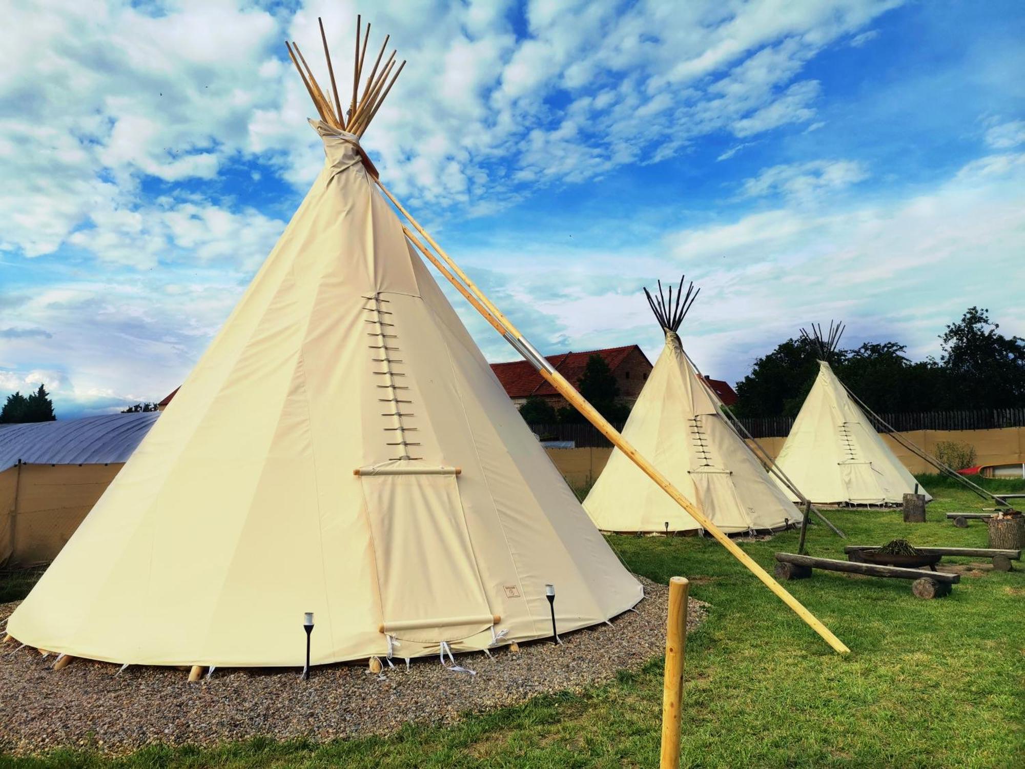 Teepee Camp Lounky Hotel Chodouny Eksteriør billede