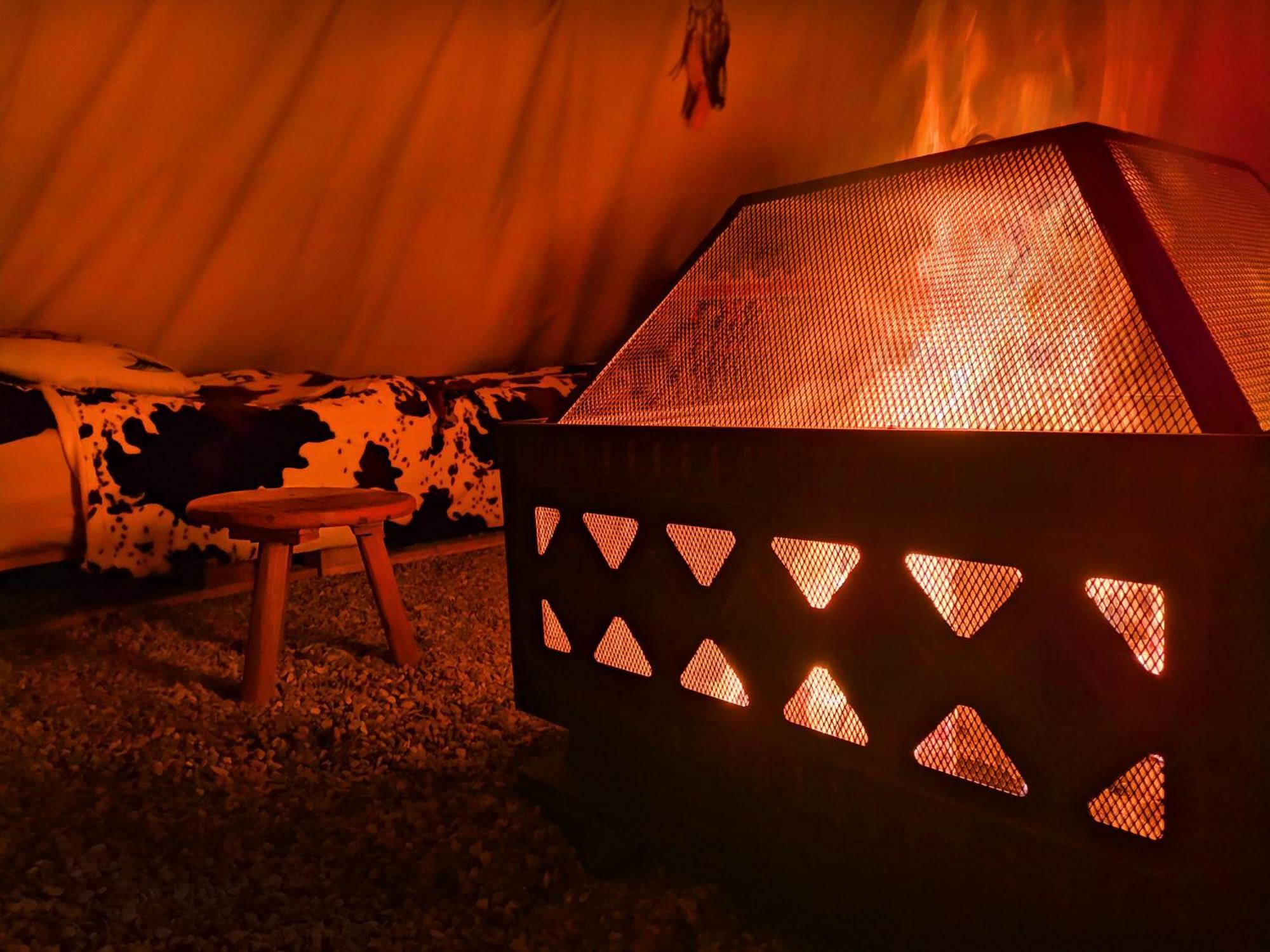 Teepee Camp Lounky Hotel Chodouny Eksteriør billede